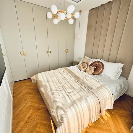 Taupe II Wyjatkowy Apartament W Centrum Lodzi Exterior photo